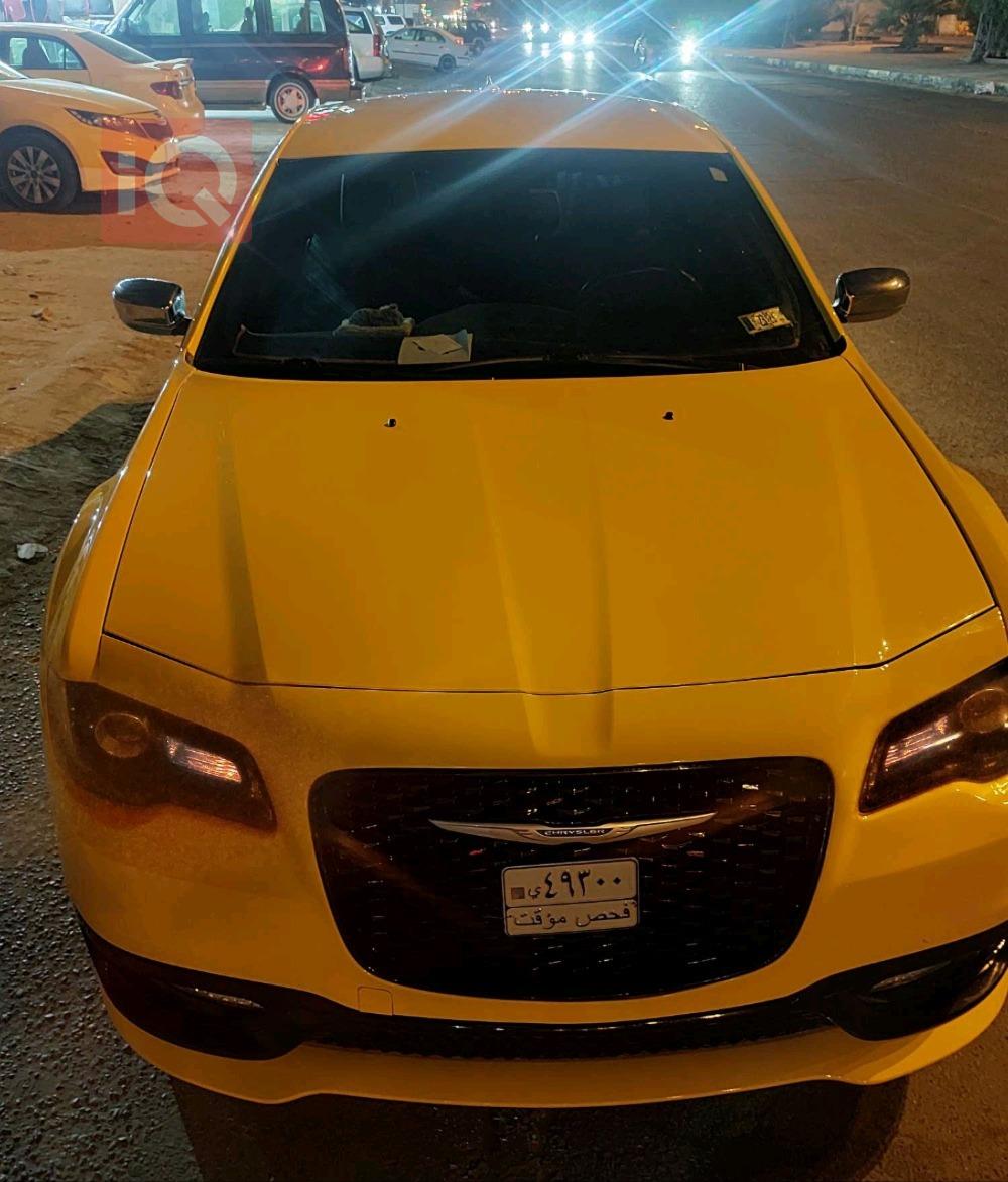 کرایسلەر 300